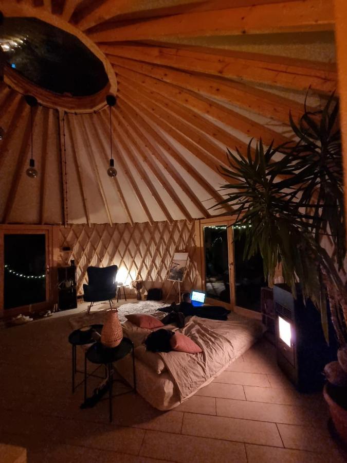 Jurty Glamping Hotel Gostynin Exterior photo